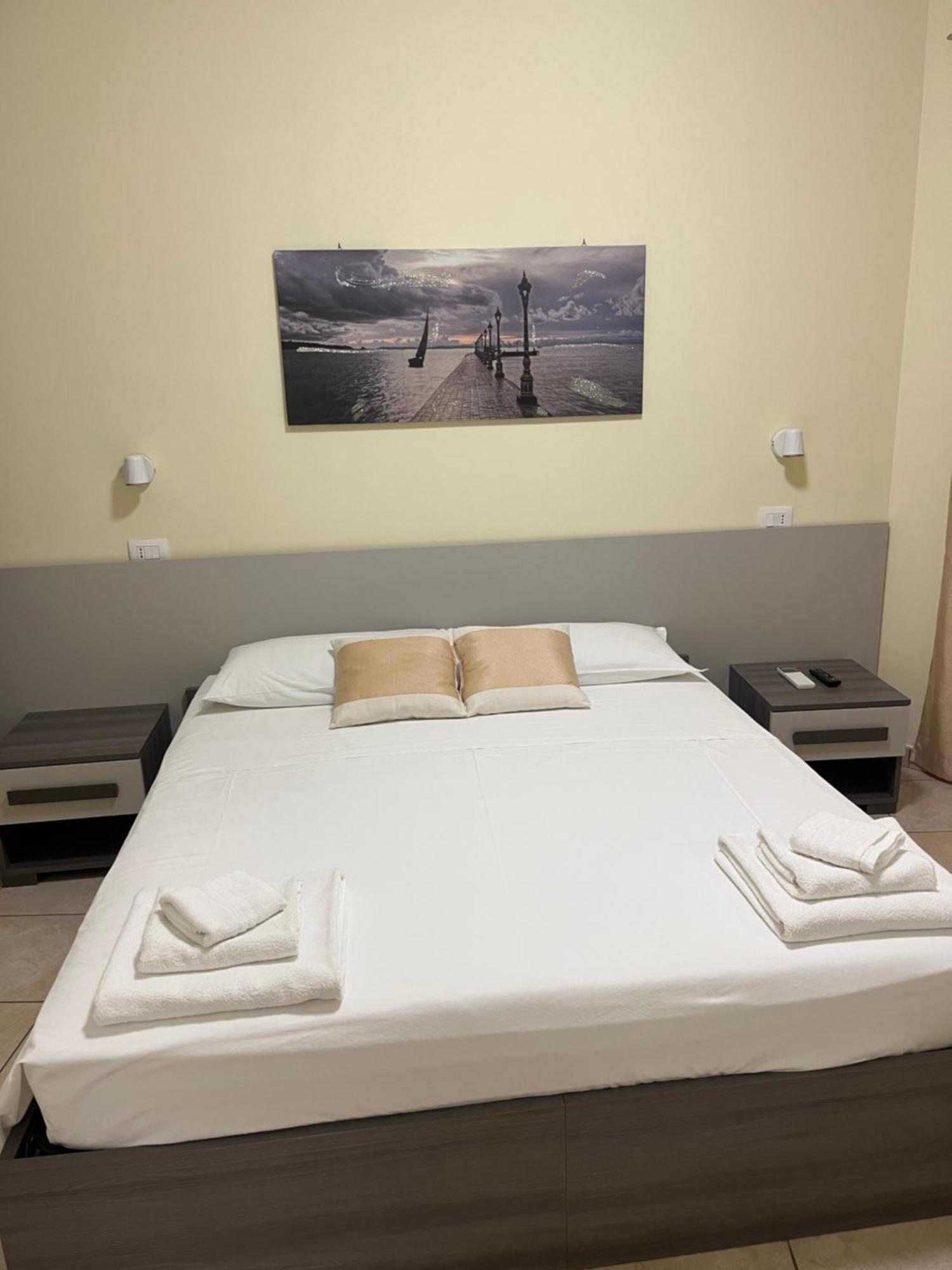 Residenza De Luca B&B トロペーア 部屋 写真